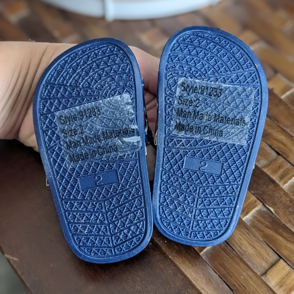 New born Baby boy bundle of 2 sandals size 2 or 0-3 months - Picture 4 of 6